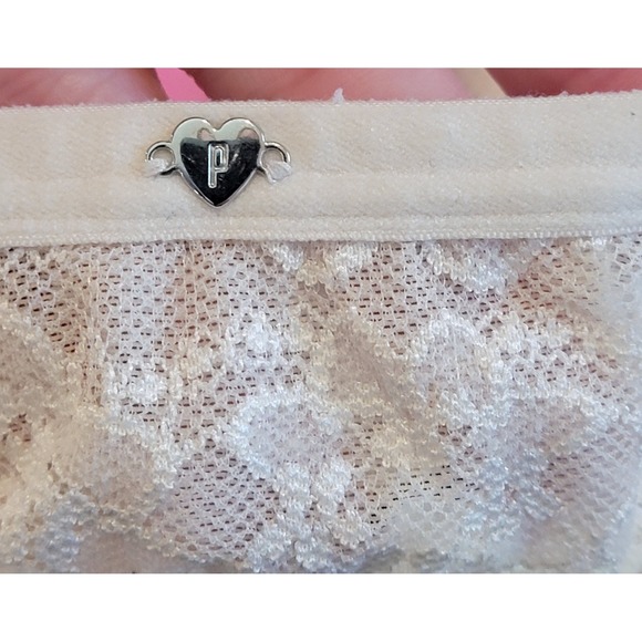 Victoria's Secret PINK Lightly Lined Bra Ivory Off White Lace Peek A Boo Medium - Picture 5 of 8